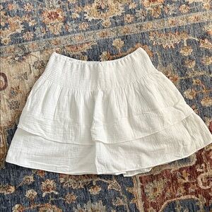 Vineyard Vines White Layered Mini Skirt